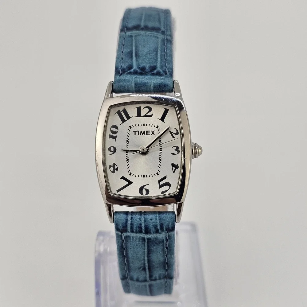 Timex‎ Women's Analog Watch 22MM Gray Dial Blue Leather Bands New Battery